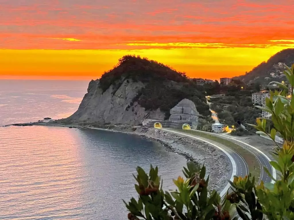 KİLİMLİ GÜN BATIMI